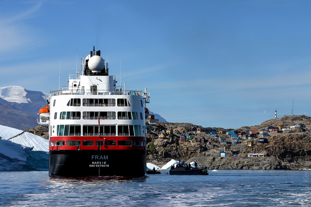 12 août : escale à Uummannaq et belle balade au Red Desert - Akia